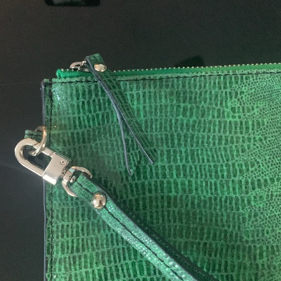 NWOT Banana Republic Sophia Tablet Size Clutch - Picture 2 of 5